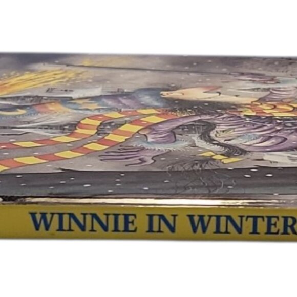 Winnie in Winter Korky Paul Valerie Thomas Award Win Series Witch /Cat HC book - Picture 10 of 10